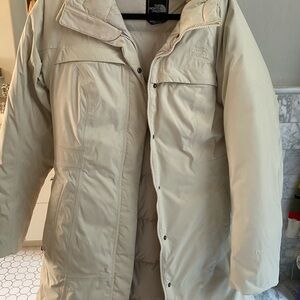 The North Face Women's Puffer Jacket - Cream